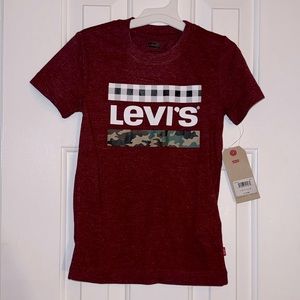 NEW! Boys Levis Short Sleeve Graphic Tee-Red with Camo, Size 4/XS,  3-4 Yrs